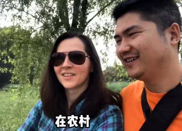 为什么说娶了俄罗斯姑娘的中国小伙，结婚几年后就后悔不已:30多万开俄货店后悔