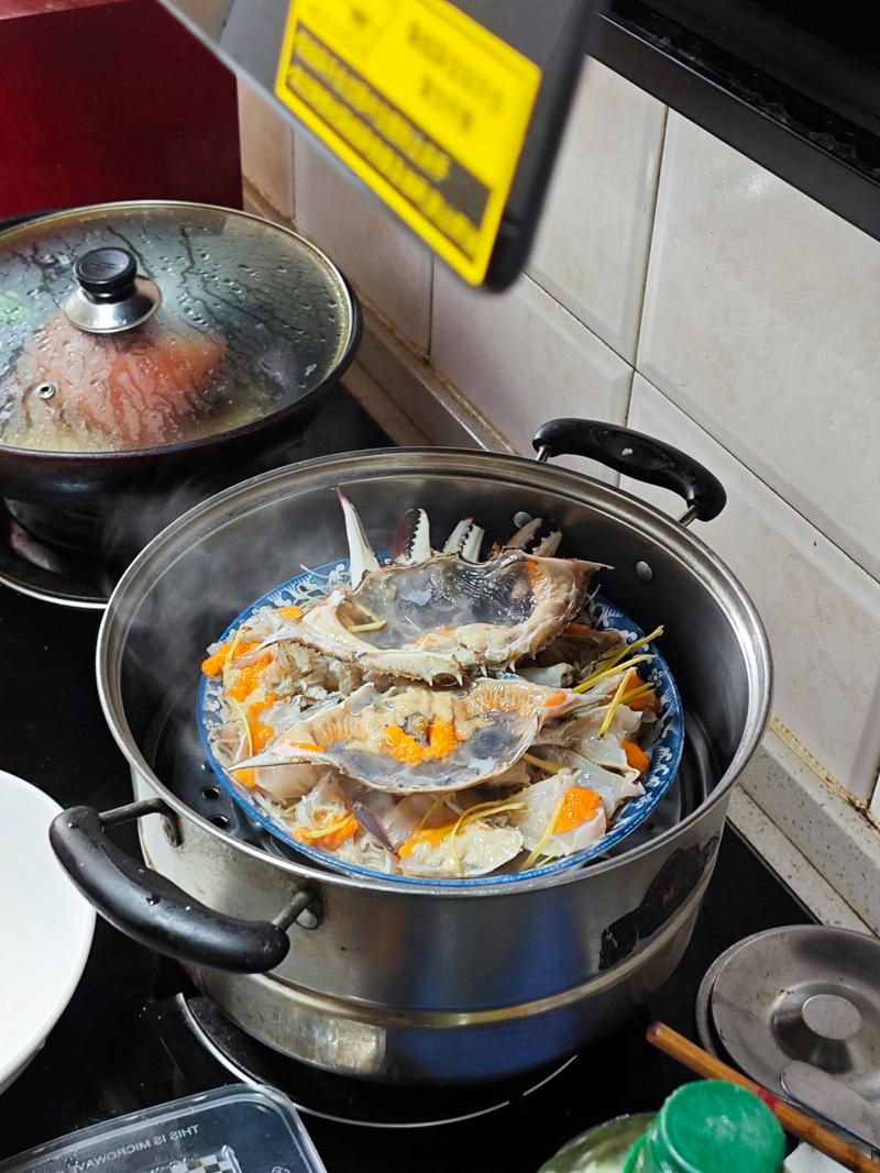 过年回家，年夜饭是作为子女的你掌勺还是父母掌勺:00后掌勺年夜饭