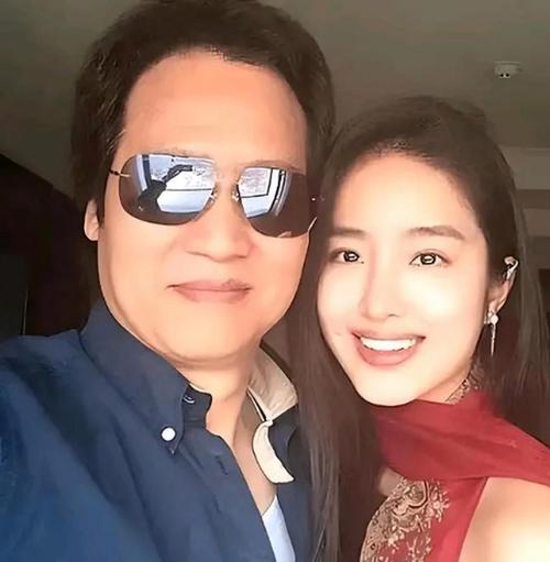 新澳2025正版免費資料和杨采钰新恋情疑曝光与杨采钰新恋情曝光视频