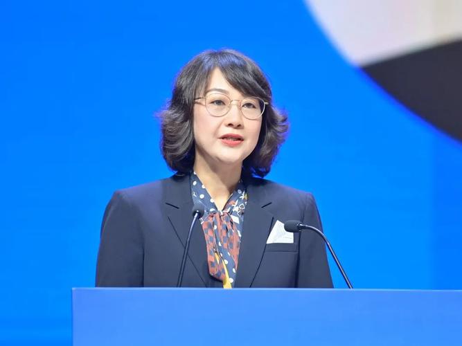 新澳2025天天正版资料和52岁局长涉性侵女子与55岁女局长