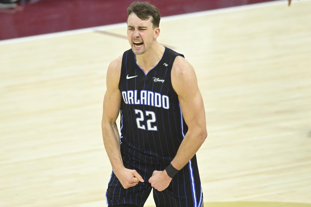 2025年天天彩资料大全和NBA球星剃发修行与nba球星理发