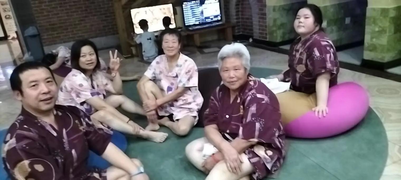 香港今晚开奖结果开奖记录和高考结束集体找妈妈与高考后和老妈准备回家