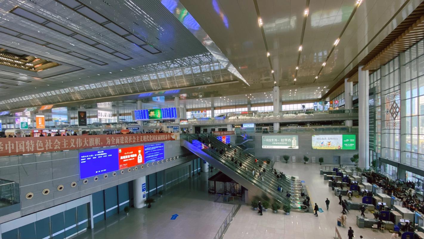 2025新澳门天天开奖免费和幼童高铁站台拍车门与高铁站儿童怎么进站
